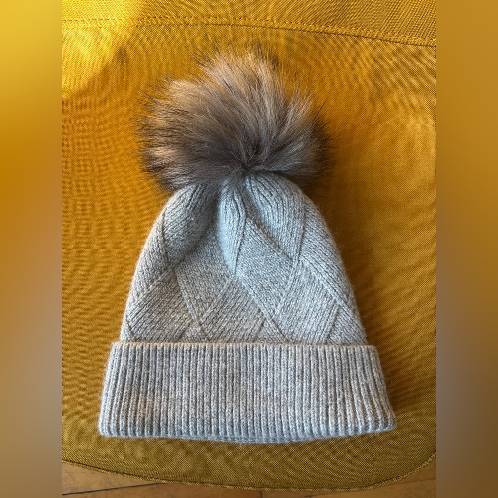 EUC Anthropologie Gray Pom Pom Hat